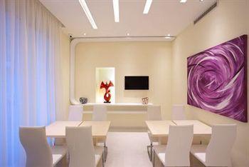 Pensión Palazzo Montefusco 4*