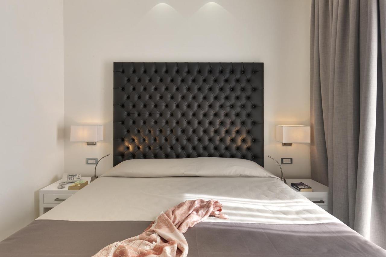 Palazzo Montefusco Pensión 4*