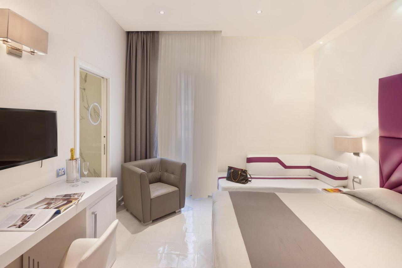 Palazzo Montefusco Pensión 4*
